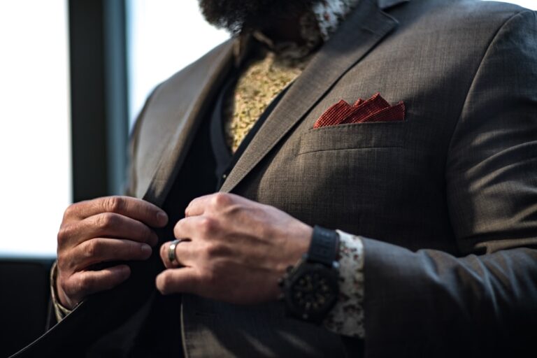 Tendencias en Joyería Masculina: Durabilidad y Lujo Accesible en BellezaMagica.com